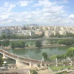 Unique Luxury Parisian Panorama High-Rise By The Eiffel Tower