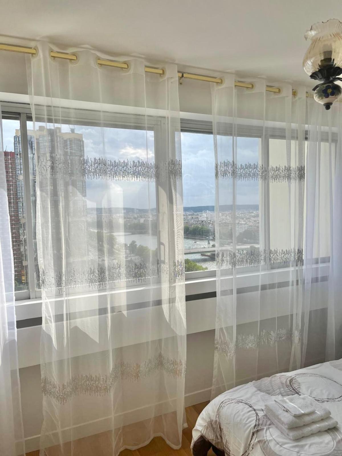 Unique Luxury Parisian Panorama High-rise By The Eiffel Tower * Parijs