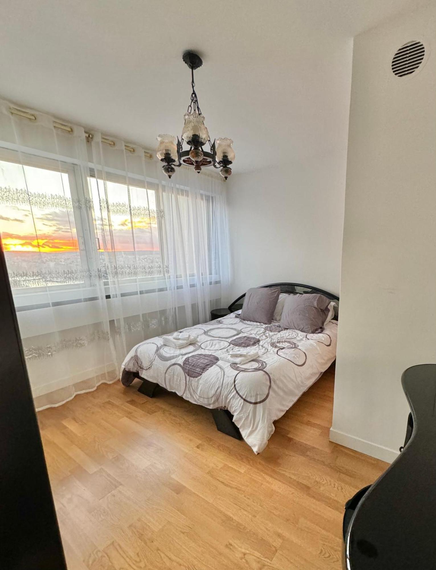 Unique Luxury Parisian Panorama High-rise By The Eiffel Tower Parijs